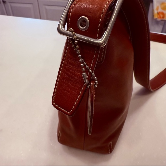 Coach VINTAGE Legacy Red Leather Crossbody Bag 9543 EUC Zip Close Adj Strap - Picture 4 of 16